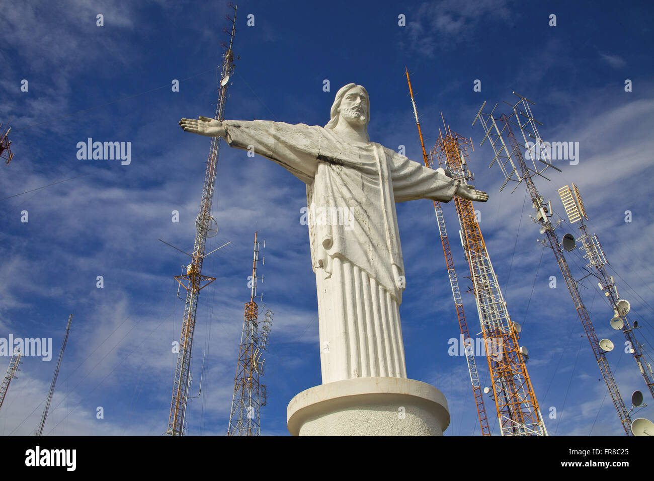 Monumento del Cristo Redendor lato delle torri di trasmissione Foto Stock