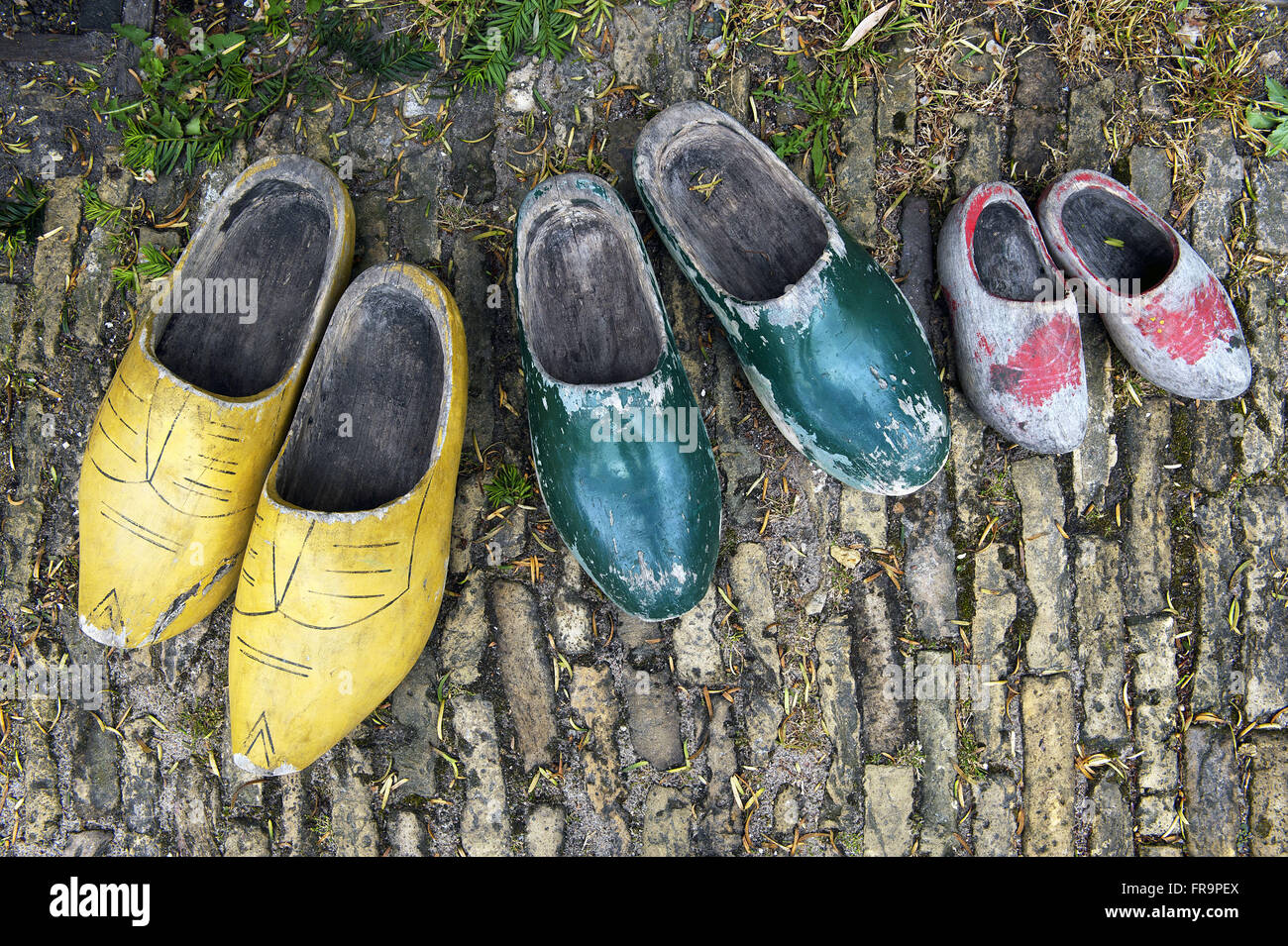 Tradizionali olandesi zoccoli di legno nel villaggio di Zaanse Schans Foto Stock