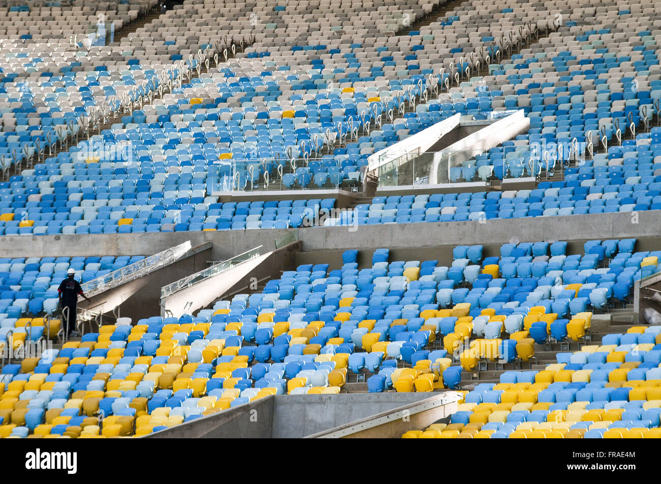Sedie Estadio do Maracana rinnovate per la Coppa del Mondo 2014 Foto Stock