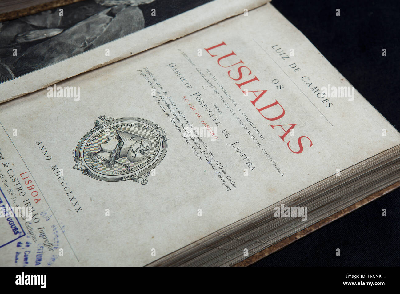 Il libro Lusiadas Luis Vaz de Camoes, 1572 nella raccolta del Royal portoghese Cabinet di lettura Foto Stock