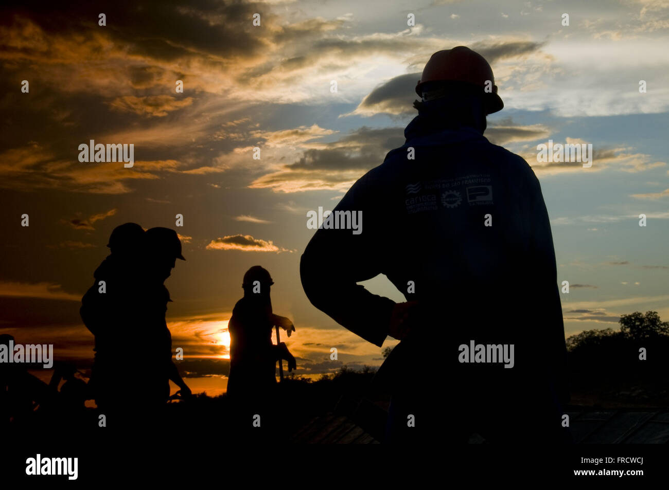La trasposizione del Rio Sao Francisco - operai sul canal bank Foto Stock