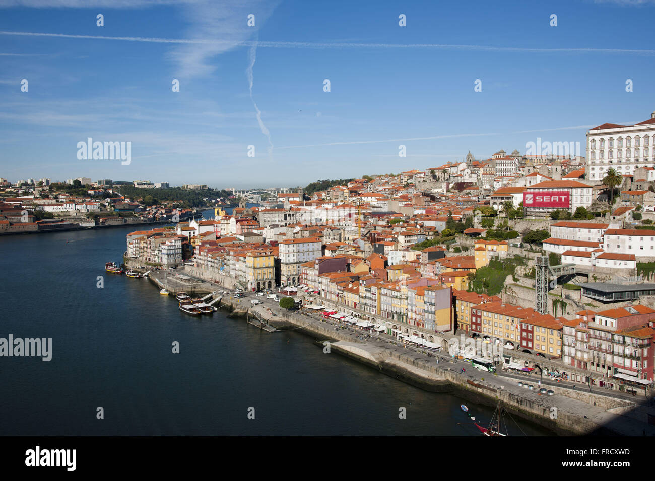 Vista superiore della città di Porto - Cais da Ribeira - Rio Douro Foto Stock