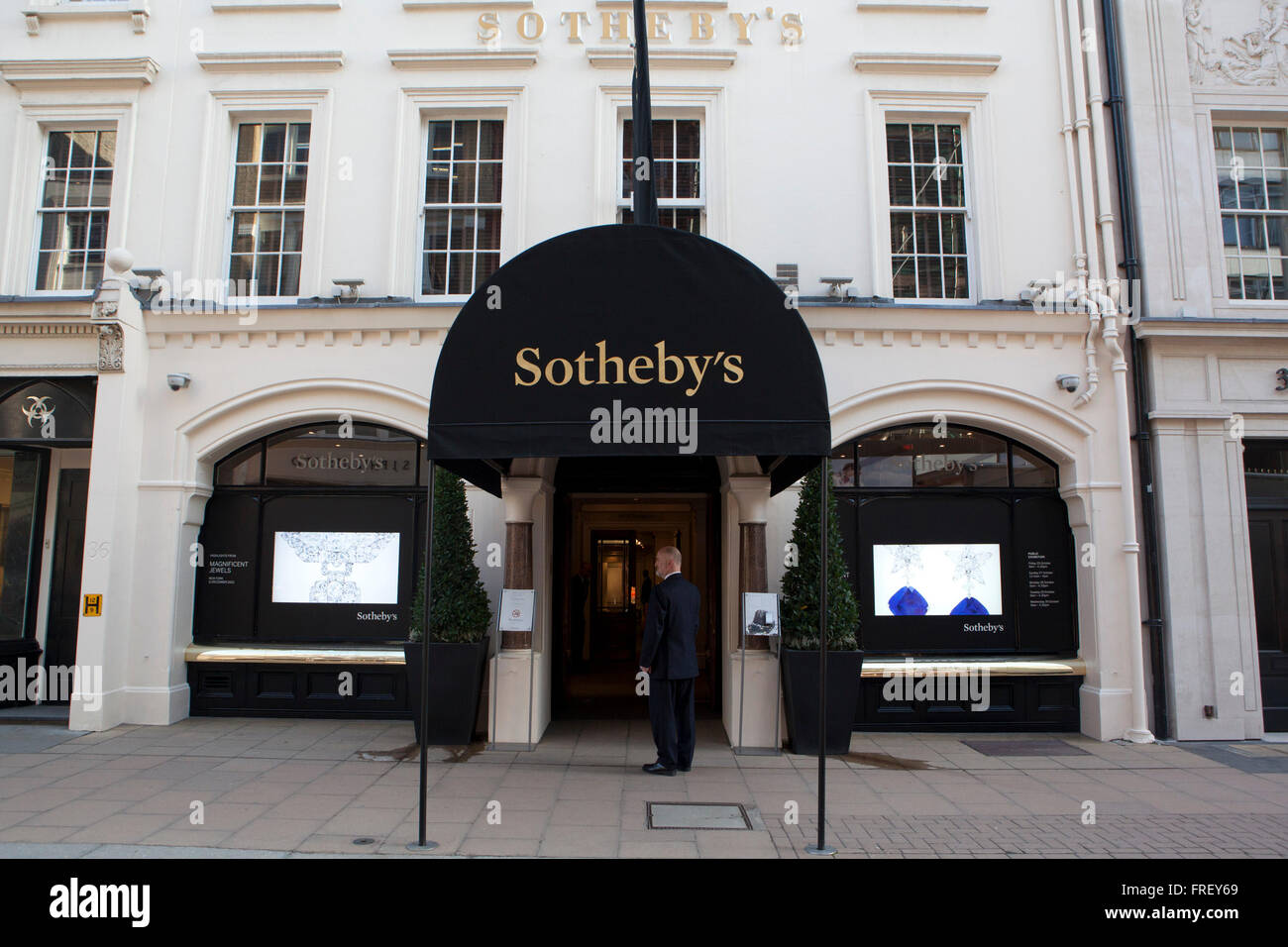 Una vista generale di Sotheby's su New Bond Street a Londra Foto Stock