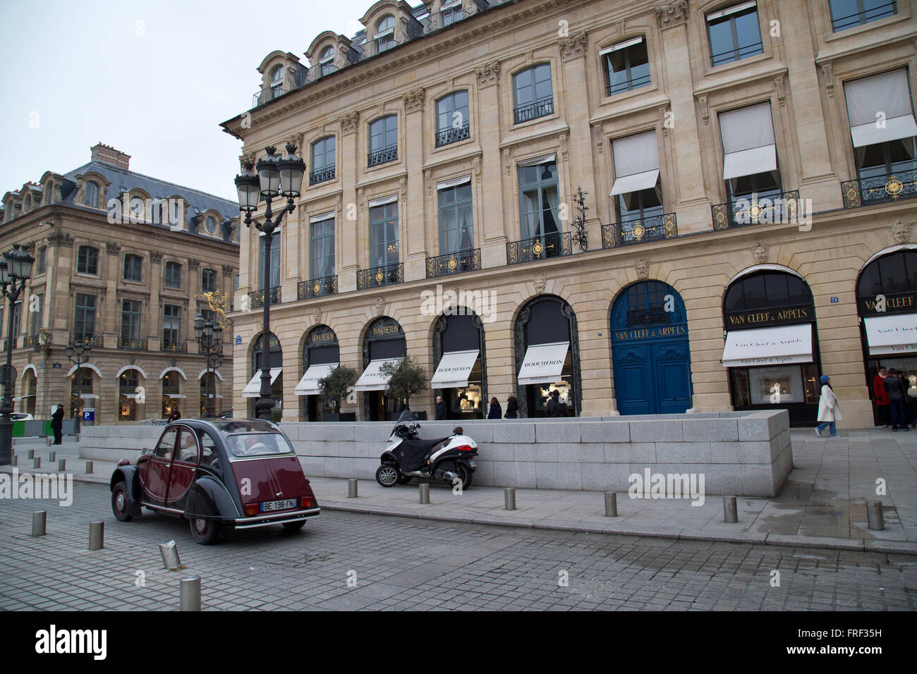 Place Vendome a Parigi in inverno Foto Stock