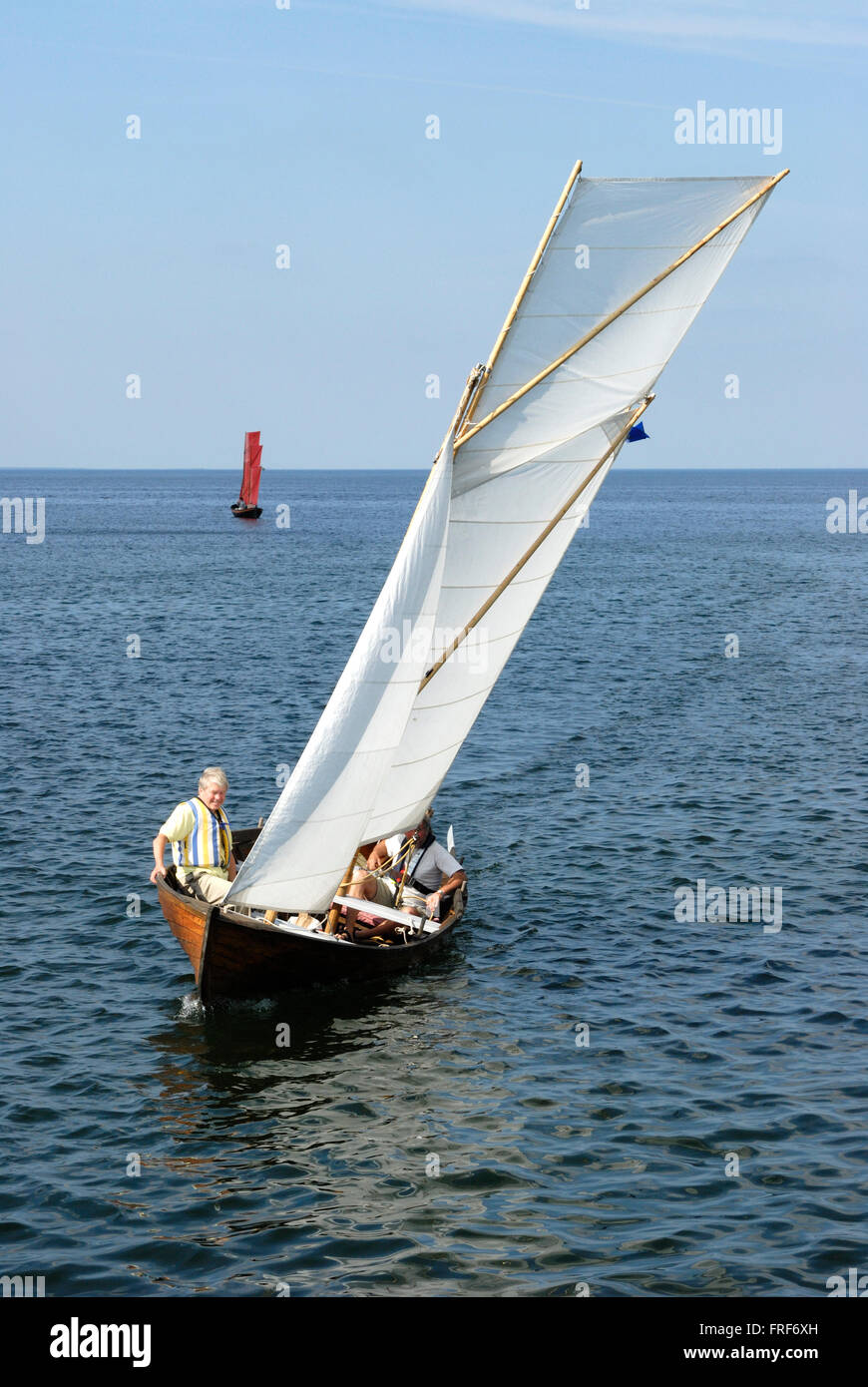 C - 05/08/2007 - Europa - Due villeggianti vela nel Mar Baltico. - Laurent Paillier / Le Pictorium Foto Stock