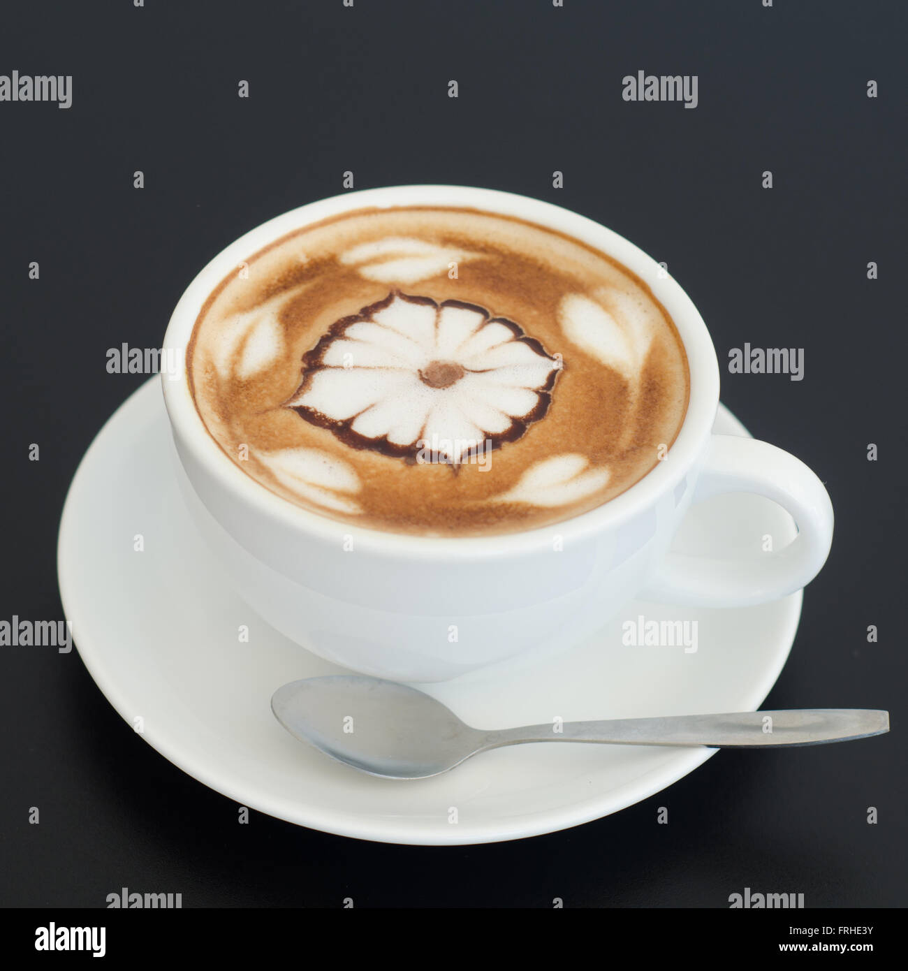 Tazza di caffè con latte art Foto Stock