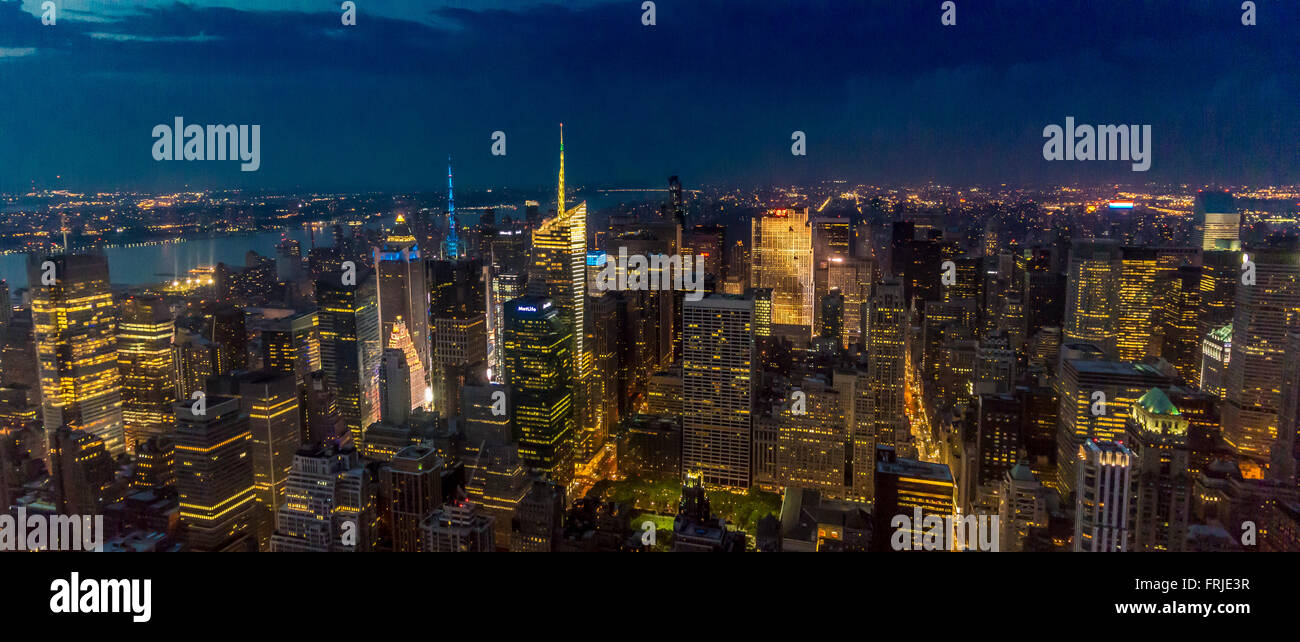 Vista verso West New york attraverso Fiume Hudson da Empire State Building di New York City, Stati Uniti d'America. Foto Stock