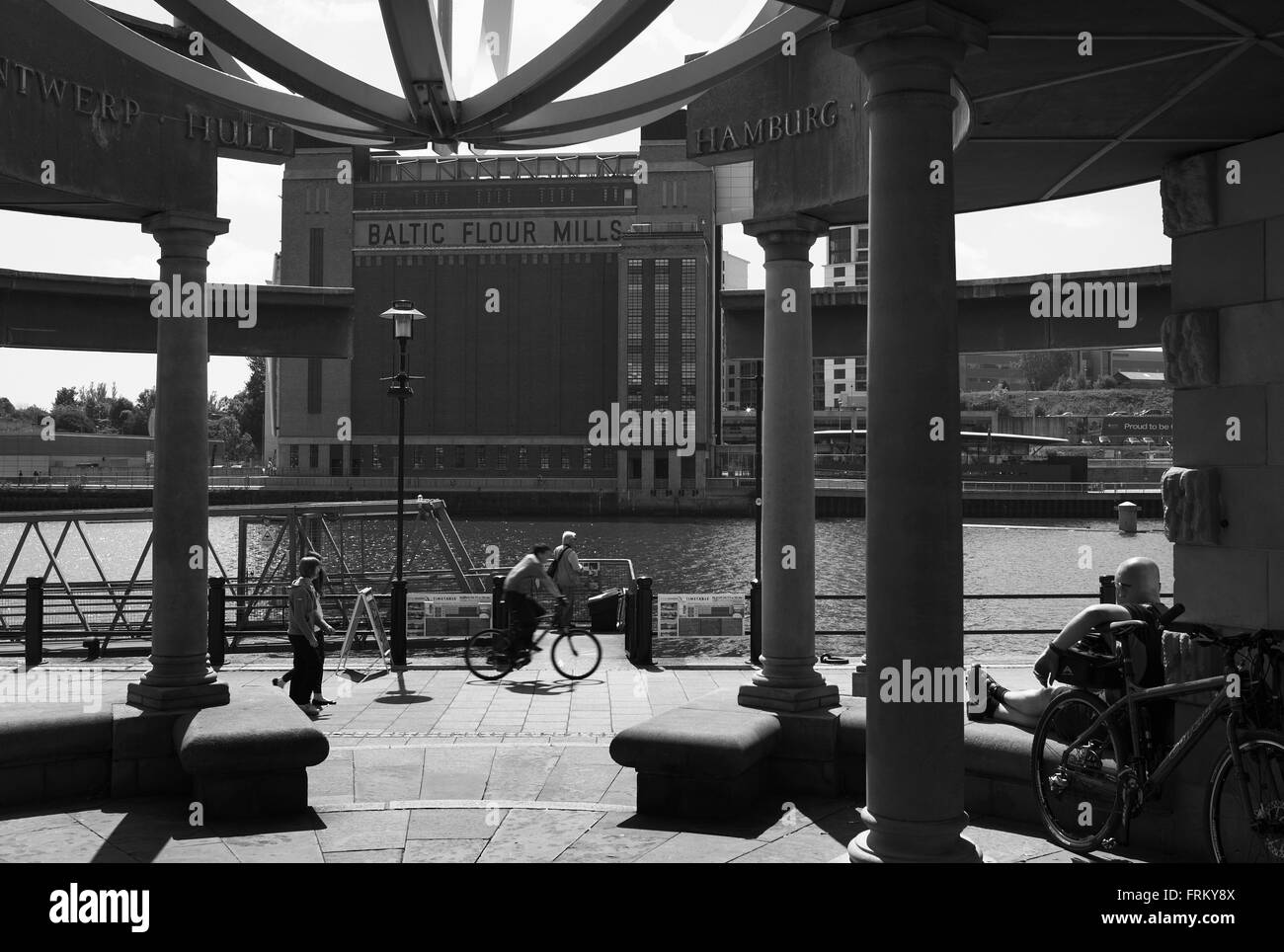 Il padiglione di turbolenza e del Baltico, Newcastle Gateshead quayside Foto Stock