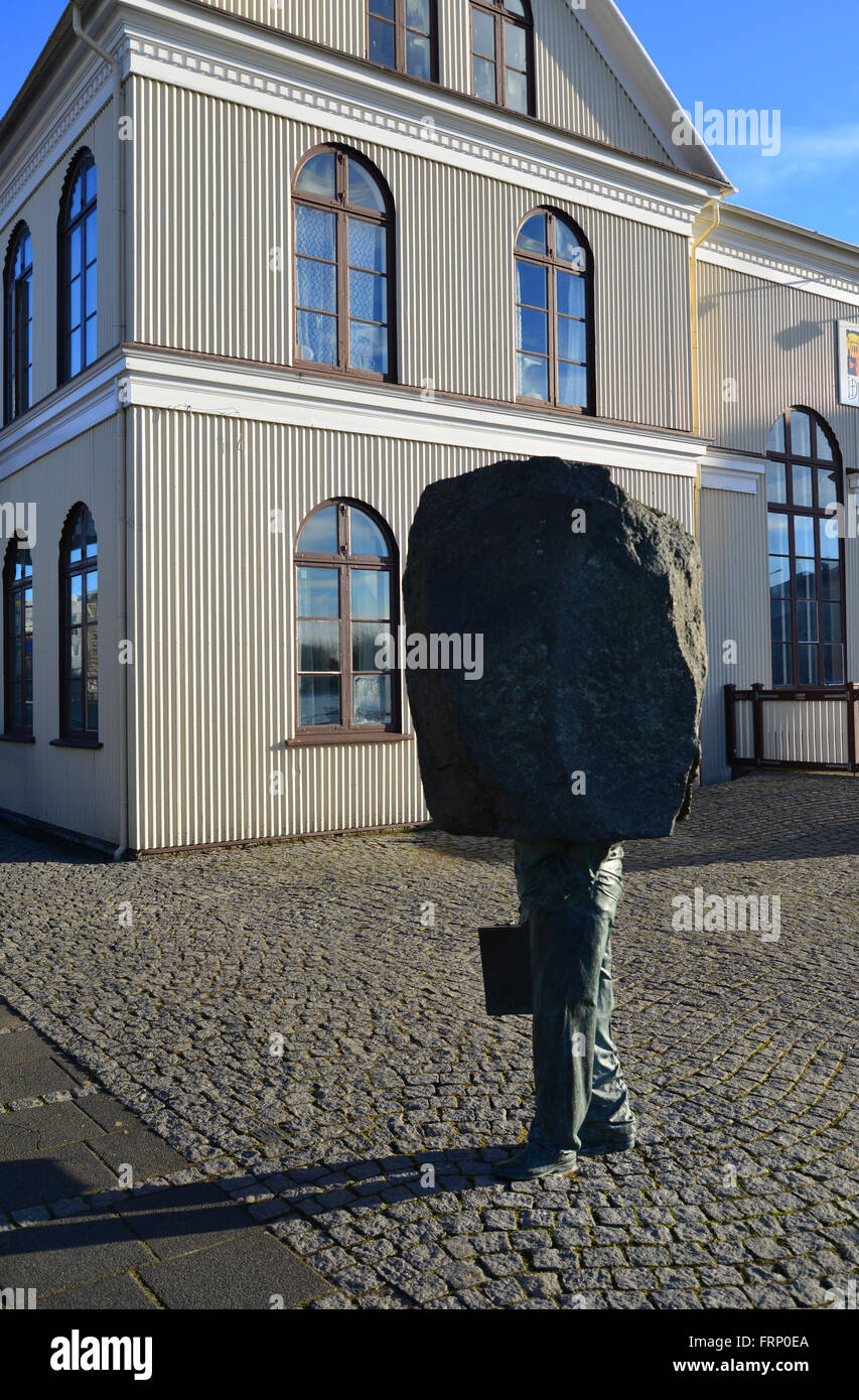 L'Islanda, Reykjavik, il burocrate sconosciuto scultura Foto Stock