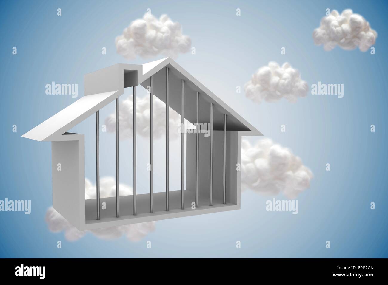 Profilo di casa con le nuvole su sfondo blu Foto Stock