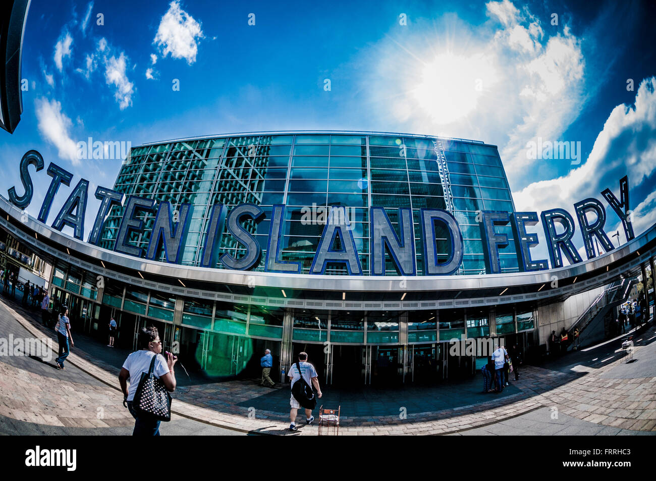 La Staten Island Ferry, terminale di Whitehall, Manhattan. 4 Whitehall Street New York NY 10004, USA. Foto Stock