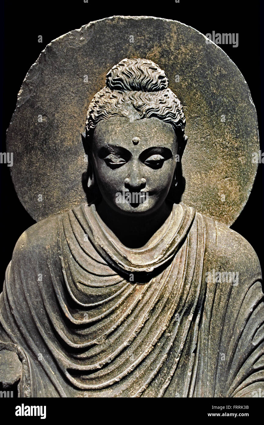 Il Buddha 2 - 3 ° secolo da Takht-i-Bahi Northwestern Pakistan, scisto, Gandhara Foto Stock