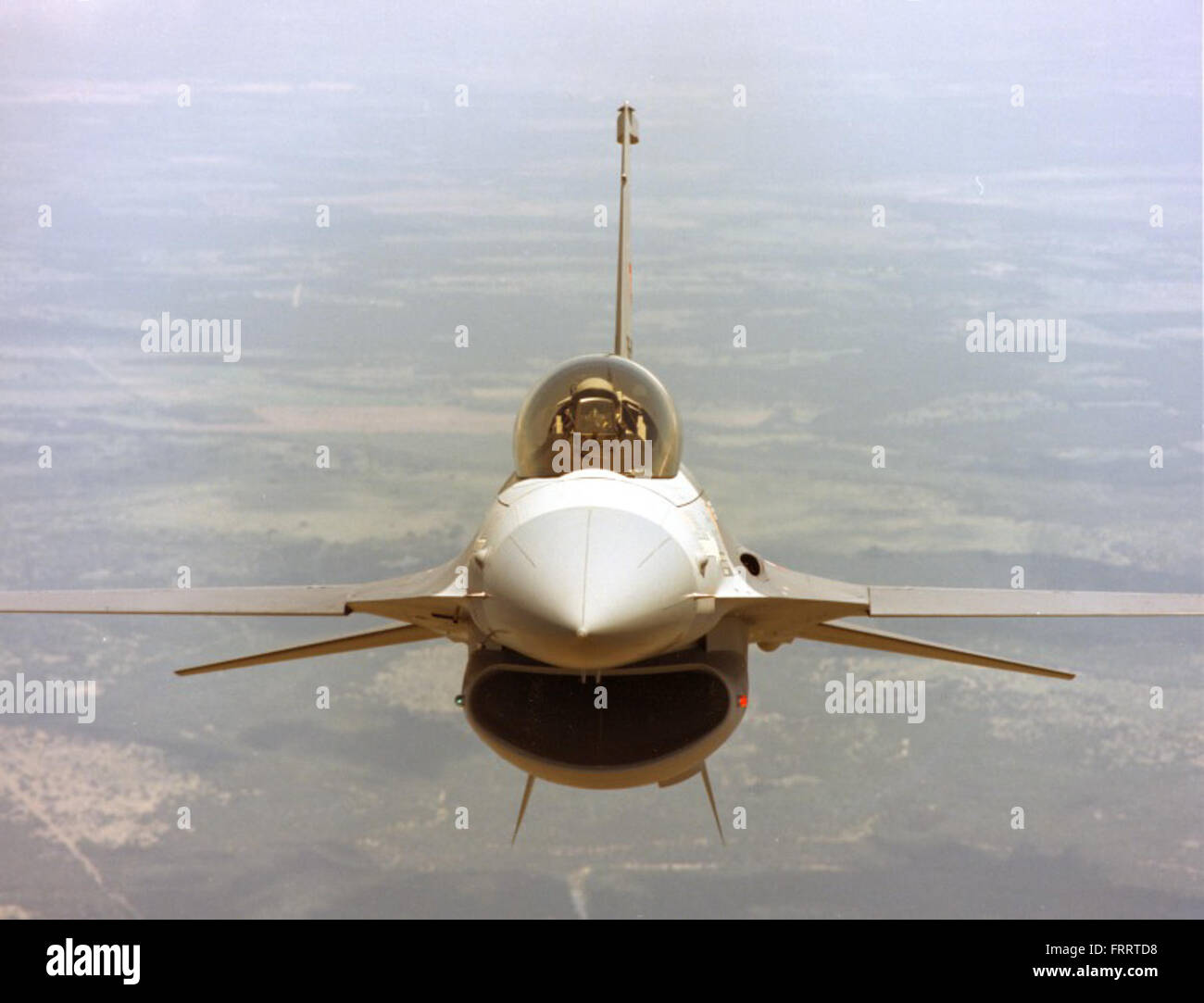 Parte della collezione Ray Wagner, questa immagine documenta un importante velivolo storico, contribuendo alla conservazione dei momenti chiave nello sviluppo dell'aviazione. La collezione è rinomata per la sua attenzione ai traguardi significativi degli aeromobili e al progresso tecnologico. Foto Stock Parte della collezione Ray Wagner, questa immagine documenta un importante velivolo storico, contribuendo alla conservazione dei momenti chiave nello sviluppo dell'aviazione. La collezione è rinomata per la sua attenzione ai traguardi significativi degli aeromobili e al progresso tecnologico. Foto Stock
