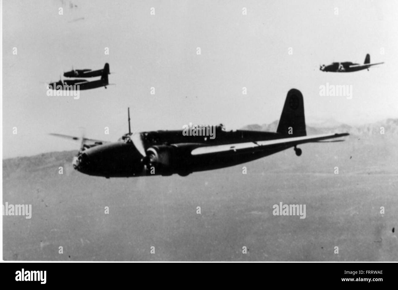 Questa immagine della Collezione Ray Wagner raffigura un aereo militare in volo, illustrando i progressi nell'aviazione militare durante la Guerra fredda. Queste immagini catturano i rapidi progressi tecnologici nell'ingegneria e nella progettazione degli aeromobili. Foto Stock Questa immagine della Collezione Ray Wagner raffigura un aereo militare in volo, illustrando i progressi nell'aviazione militare durante la Guerra fredda. Queste immagini catturano i rapidi progressi tecnologici nell'ingegneria e nella progettazione degli aeromobili. Foto Stock