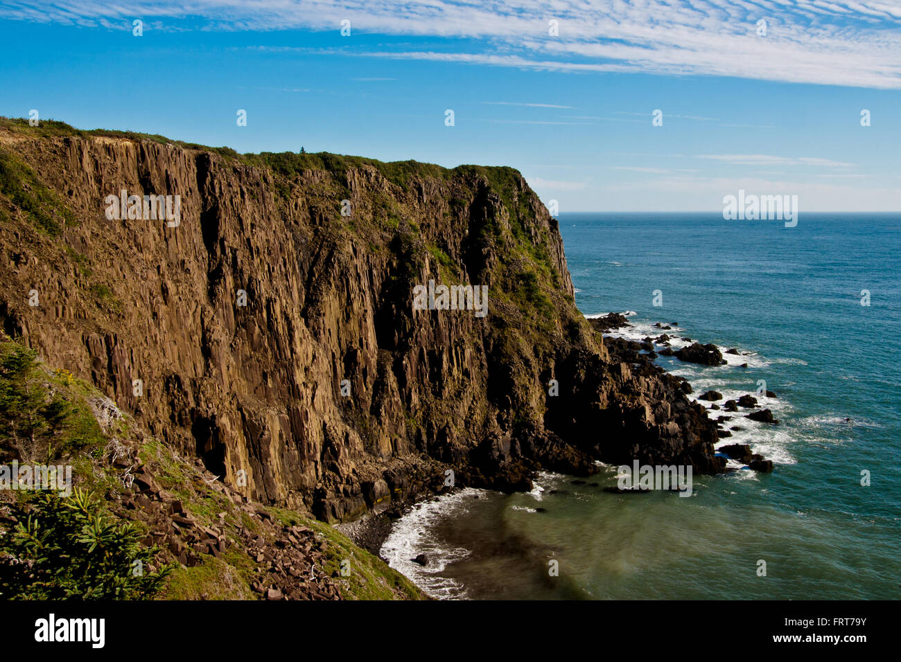 Alta, scogliere di basalto lungo il sud-ovest della costa di testa del Grand Manan Island, New Brunswick Canada Foto Stock