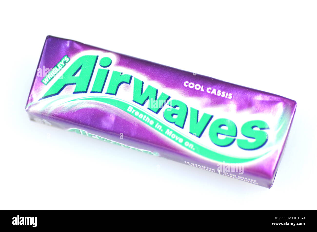 Airwaves chewing gum isolati su sfondo bianco. Airwaves chewing gum è prodotto da Wrigley società che è stata fondata negli Stati Uniti nel 1891 Foto Stock