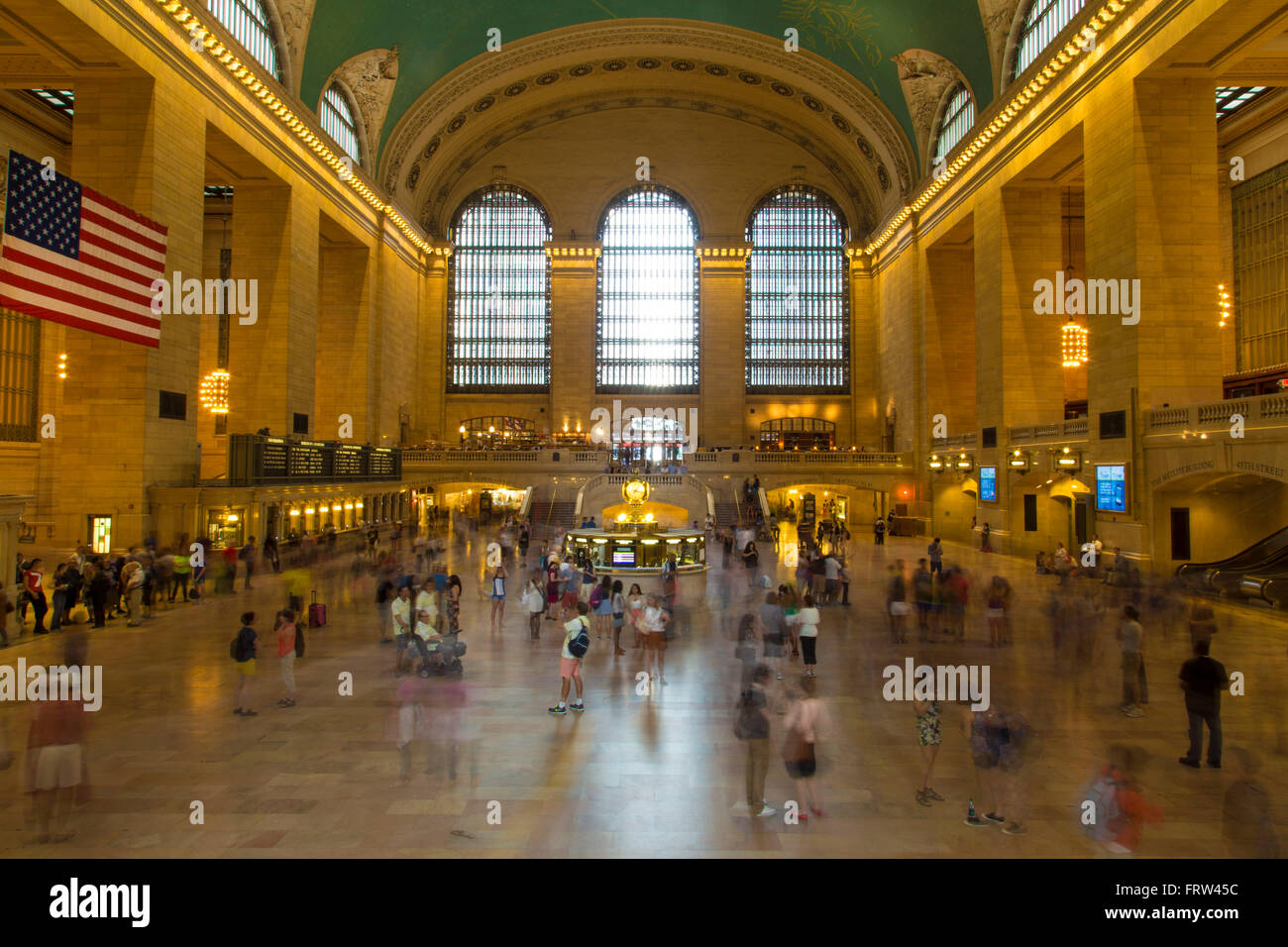Il Grand Central Terminal di New York City è la più grande stazione ferroviaria al mondo per numero di piattaforme avente 44 Foto Stock