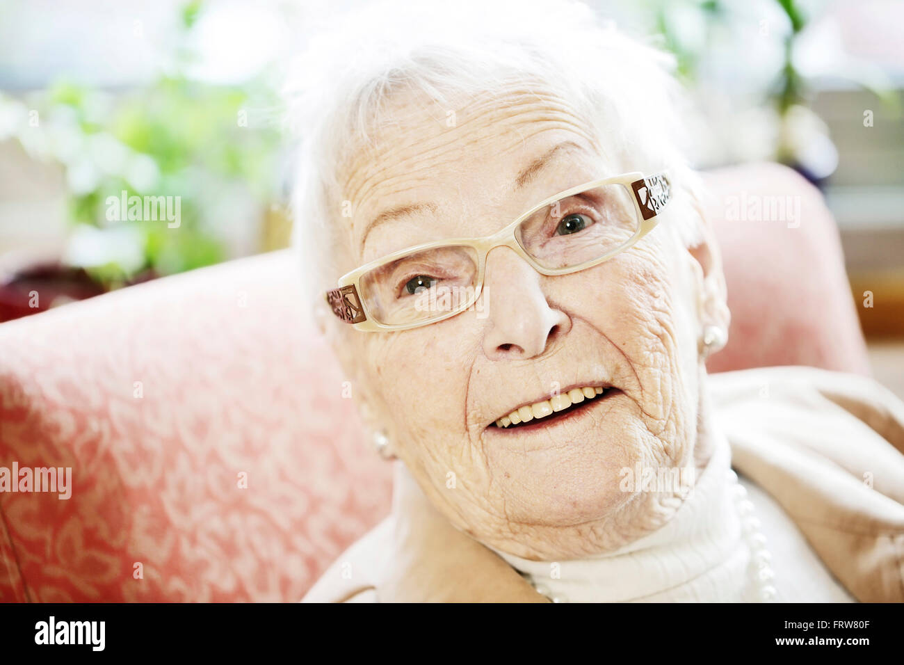 Ritratto di donna senior con il morbo di Alzheimer Foto Stock