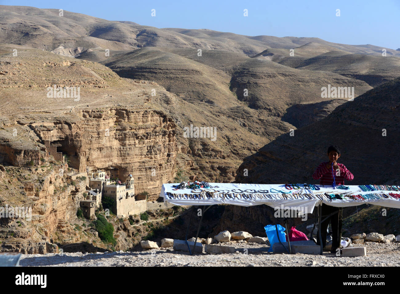 Venditore ambulante oltre al St George monastero vicino a Gerico, Palestina vicino a Israele Foto Stock