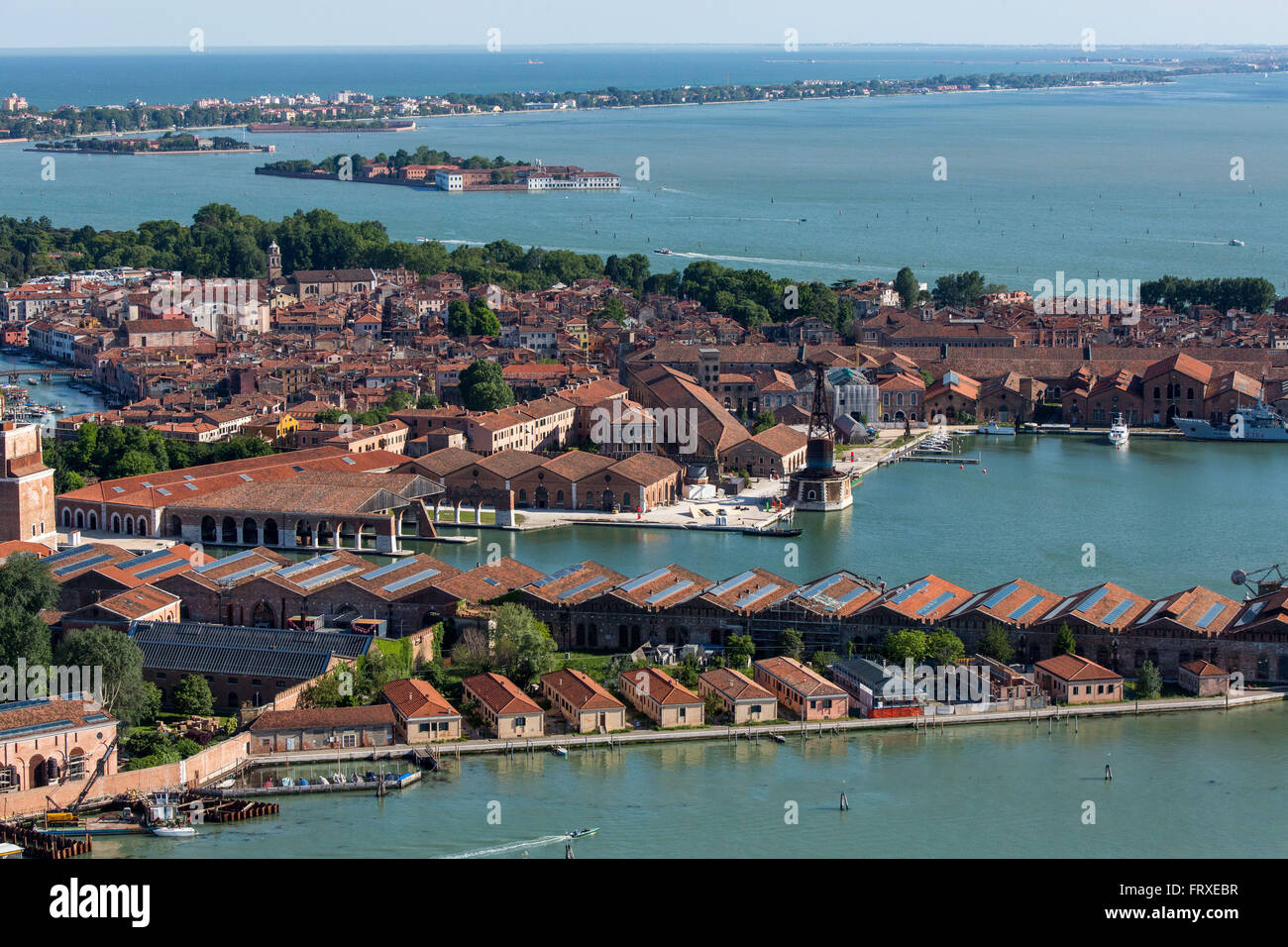 Vista aerea dell'Arsenale Veneziano con cantieri, Armory e dock, Marina, Venezia, Veneto, Italia Foto Stock