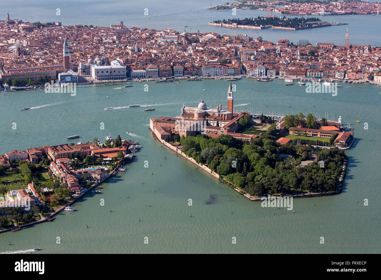 Vista aerea delle isole della laguna veneziana, Giudecca e San Giorgio Maggiore, San Marco, Veneto, Italia Foto Stock