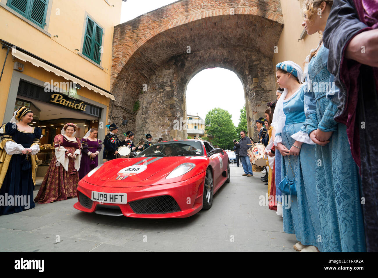 Ferrari 458 Italia, tributo Ferrari Club Mille Miglia, 1000 Miglia, Sansepolco, Arezzo, Toscana, Italia, Europa Foto Stock