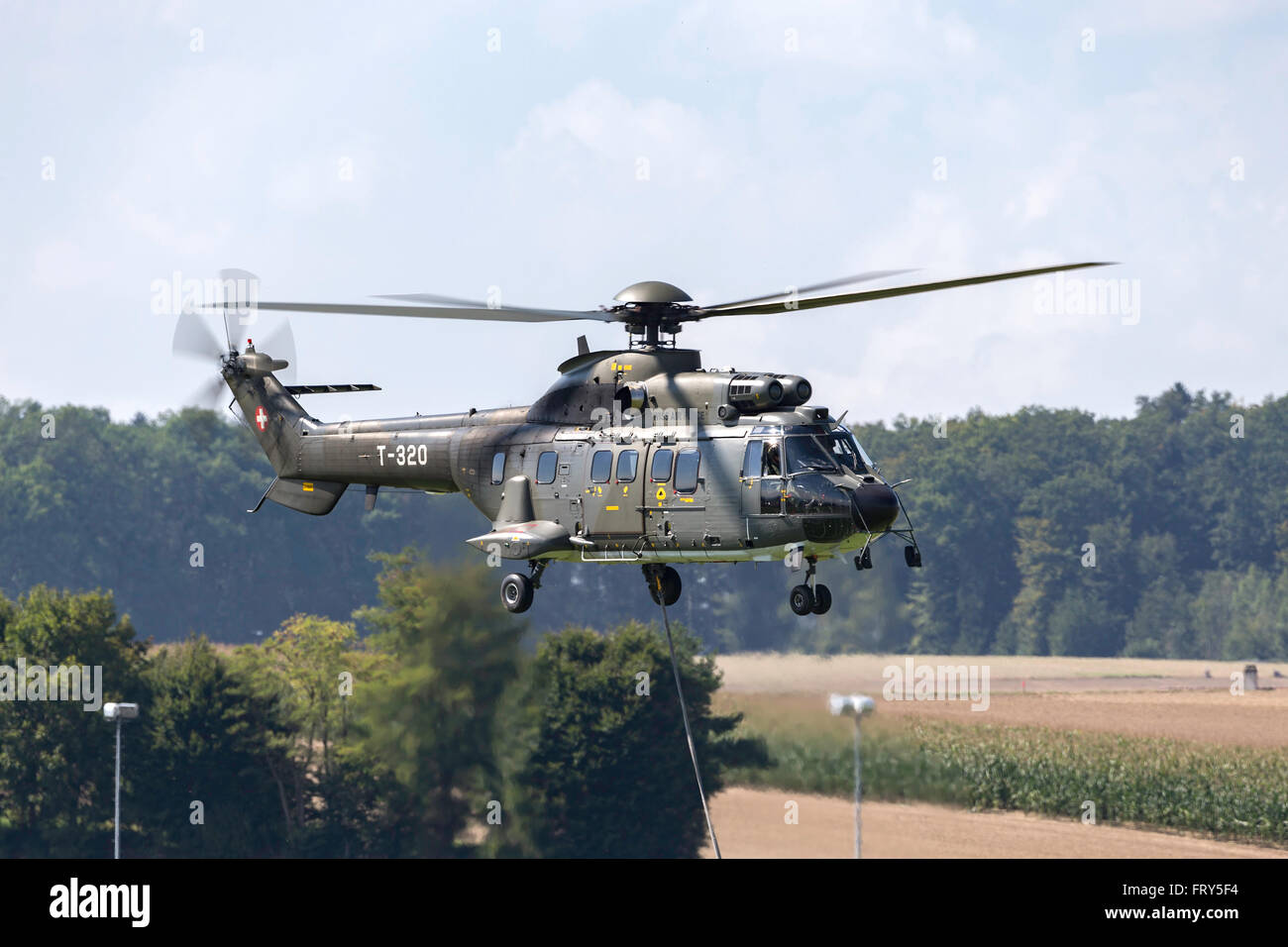 Aérospatiale come332 (TH89) Super Puma elicottero militare T-320 da Swiss Air Force (Schweizer Luftwaffe) Foto Stock
