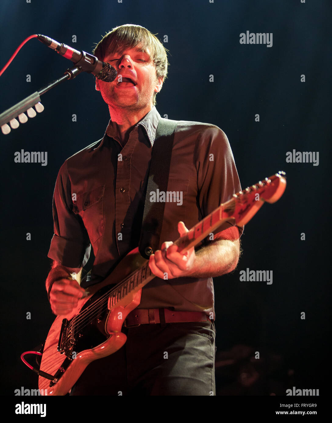 London, Ontario, Canada. Il 24 marzo 2016. La American indie rock band Death Cab For Cutie assume la fase di esecuzione di un concerto. Credito: Mark Spowart/Alamy Live News Foto Stock