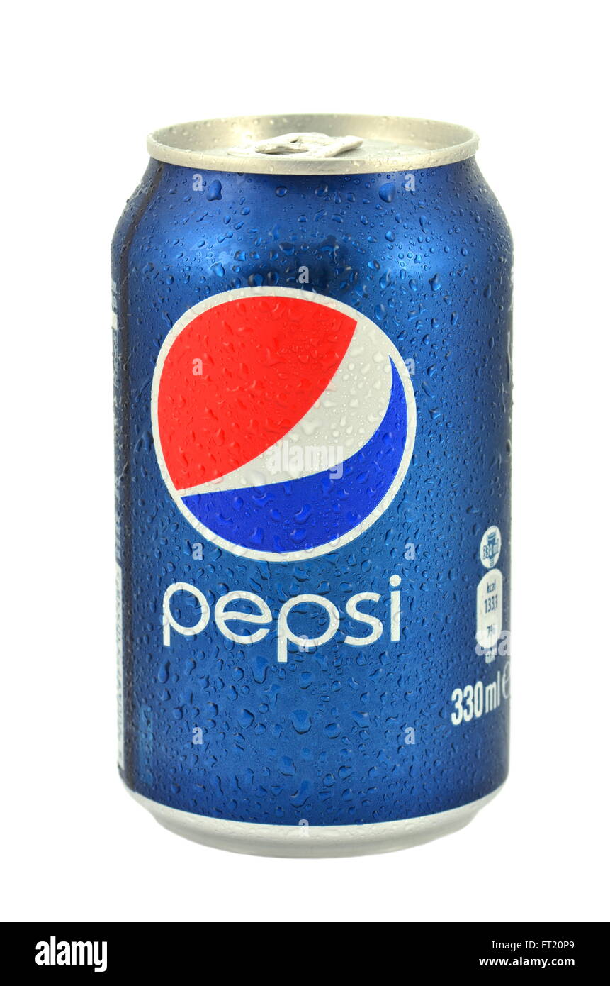 Pepsi drink possono essere isolati su sfondo bianco Foto Stock