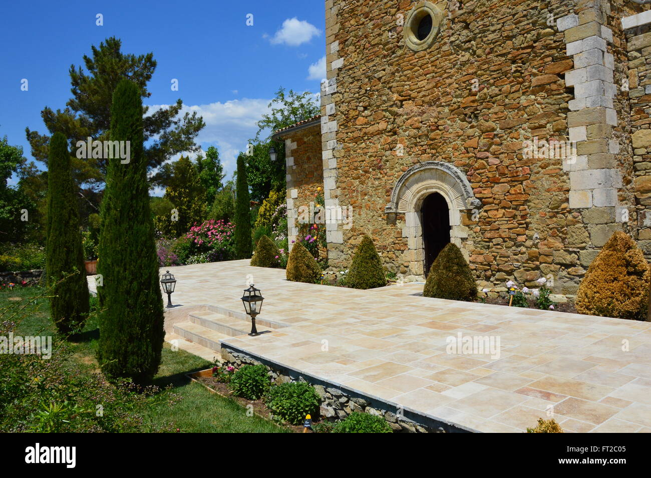 Piccola chiesa nel sud della Francia Foto Stock