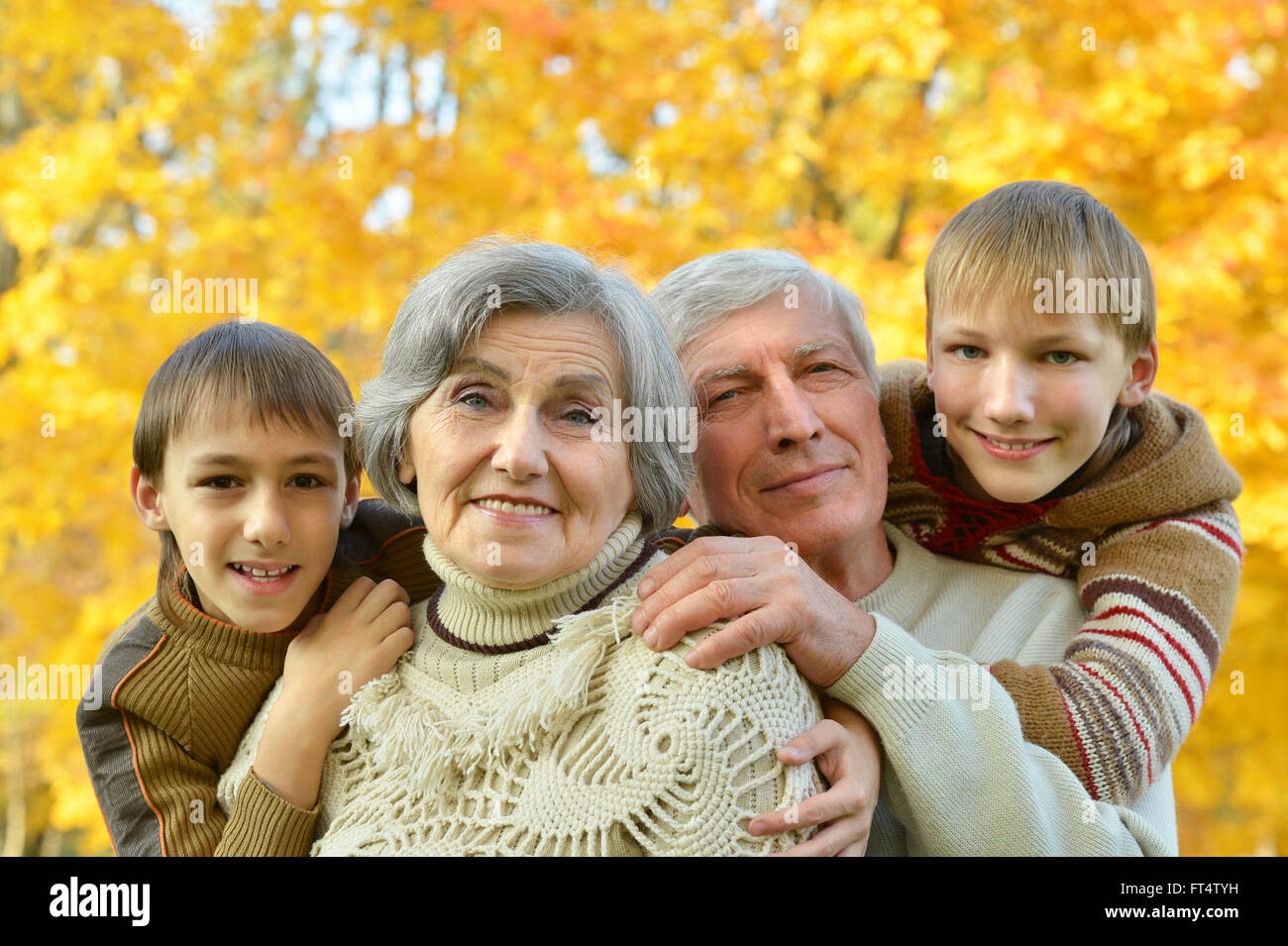 Nonni e nipoti Foto Stock