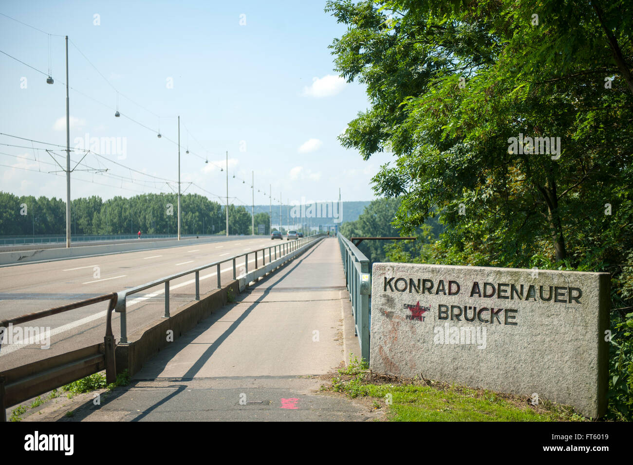 Deutschland, Renania settentrionale-Vestfalia, Bonn Konrad Adenauer-Brücke Foto Stock