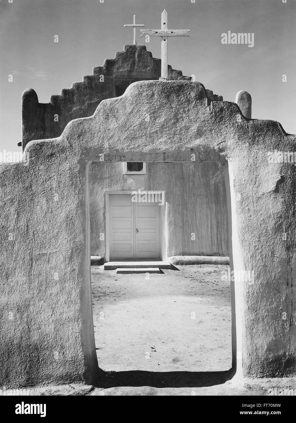 Chiesa di San Francesco, Ranchos de Taos, New Mexico 1941. Foto Stock