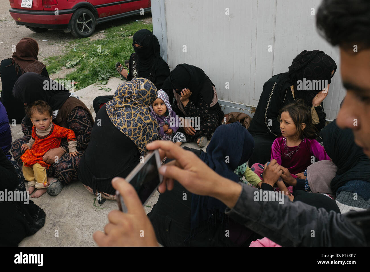 I rifugiati nel Kurdistan iracheno camp - 14/03/2016 - Iraq / Kurdistan iracheno - Centinaia di mendicanti di rifugiati, per la maggior parte bambini sono Foto Stock