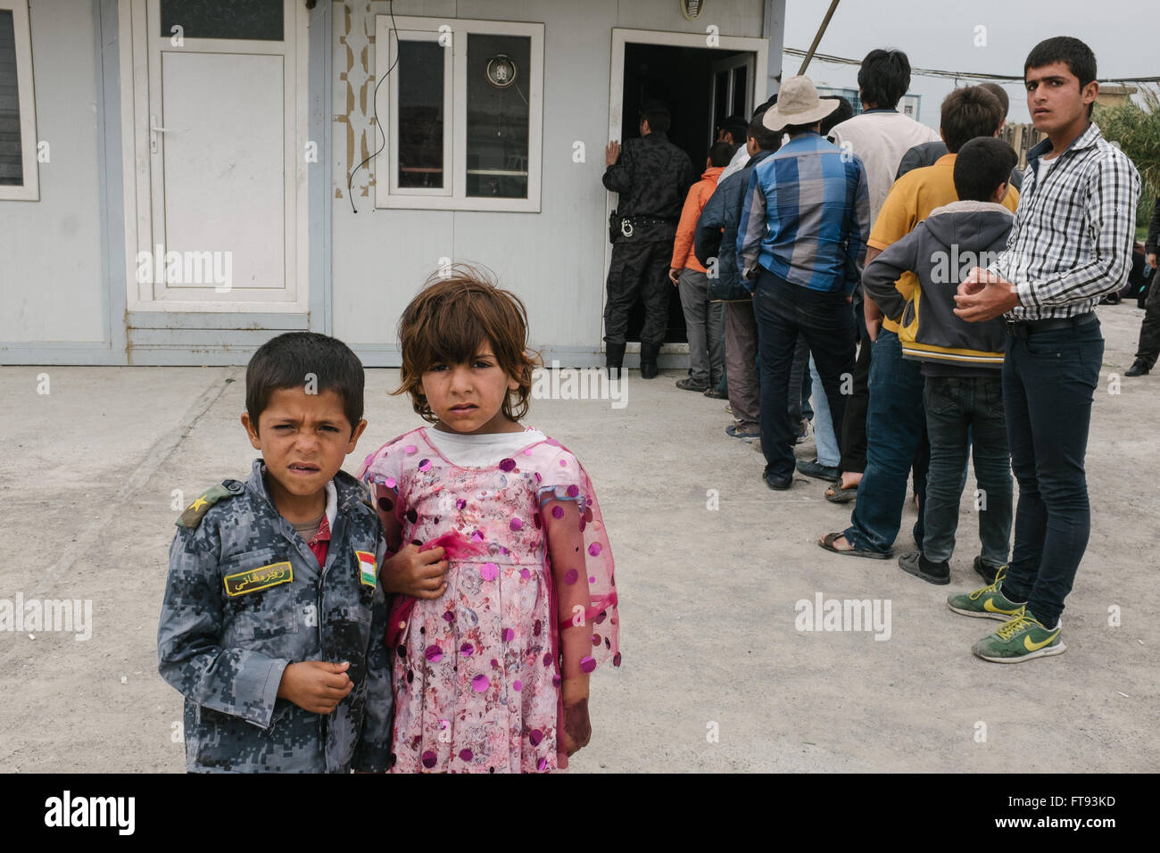 I rifugiati nel Kurdistan iracheno camp - 14/03/2016 - Iraq / Kurdistan iracheno - Centinaia di mendicanti di rifugiati, per la maggior parte bambini sono Foto Stock