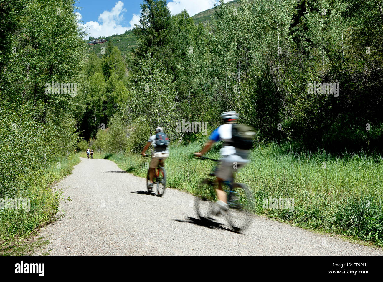 Ciclisti sul Rio Grande Trail, Aspen Colorado, STATI UNITI D'AMERICA Foto Stock