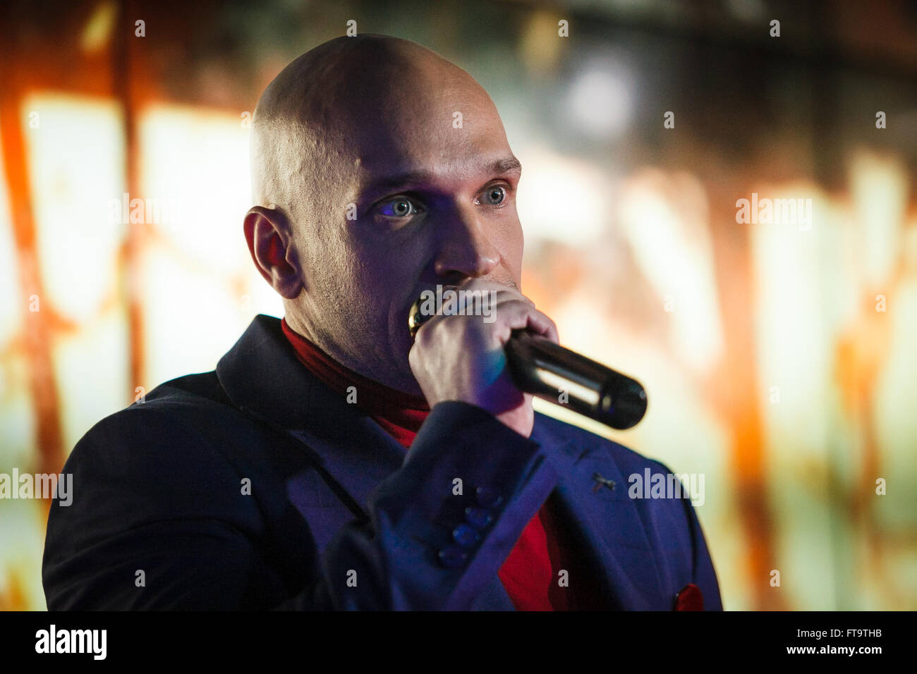 Mosca, Russia - 23 March, 2016 : Presentazione del video musicale su un brano Ukrou (traduzione dal russo: copertina) dalla famosa hip hop cantante Andrey Menšikov noto come Ligalize MC. Evento ha avuto luogo presso il Royal Arbat Bar Foto Stock