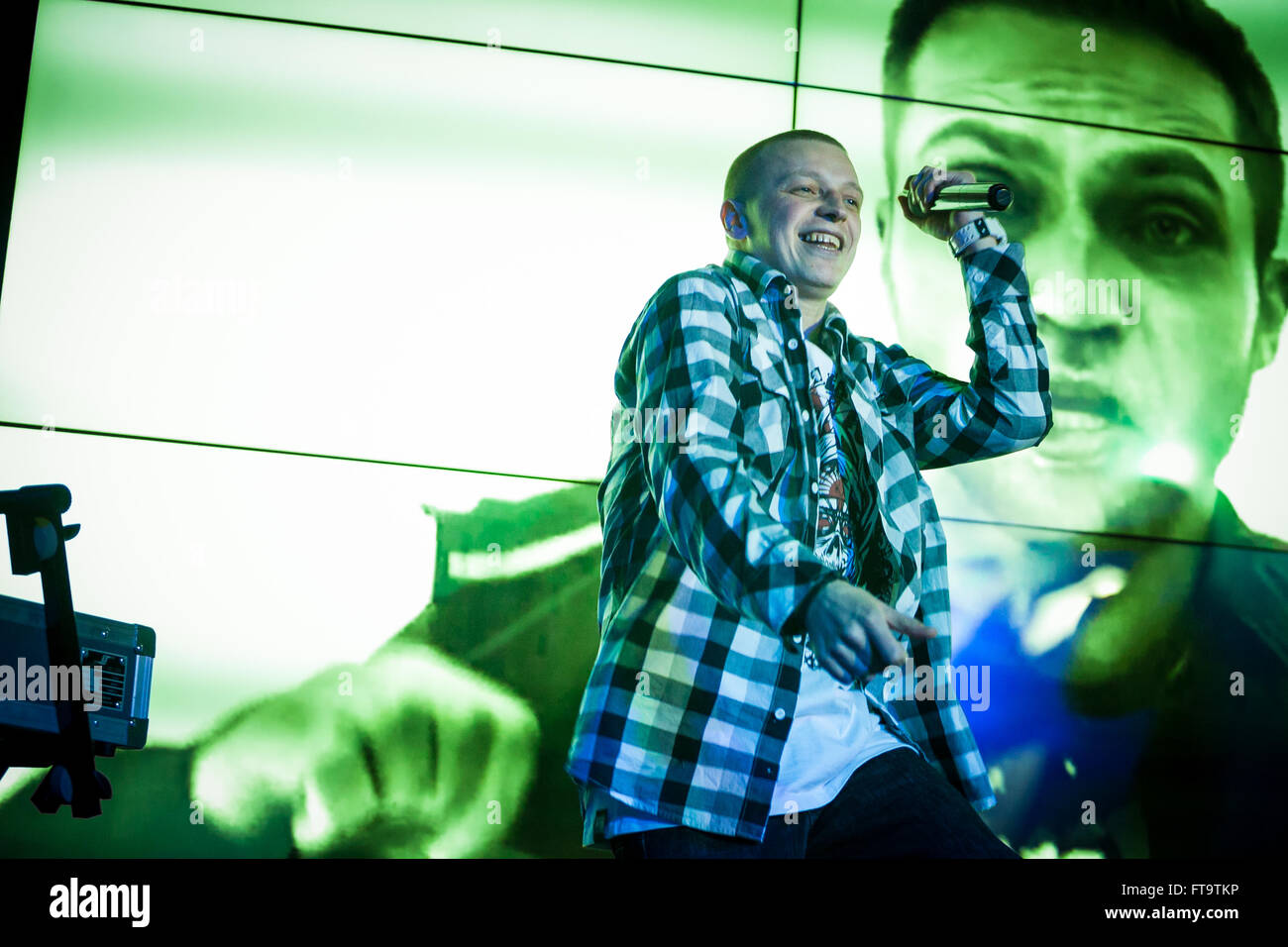 Mosca, Russia - 23 March, 2016 : Presentazione del video musicale su un brano Ukrou (traduzione dal russo: copertina) dalla famosa hip hop cantante Andrey Menšikov noto come Ligalize MC. Evento ha avuto luogo presso il Royal Arbat Bar Foto Stock