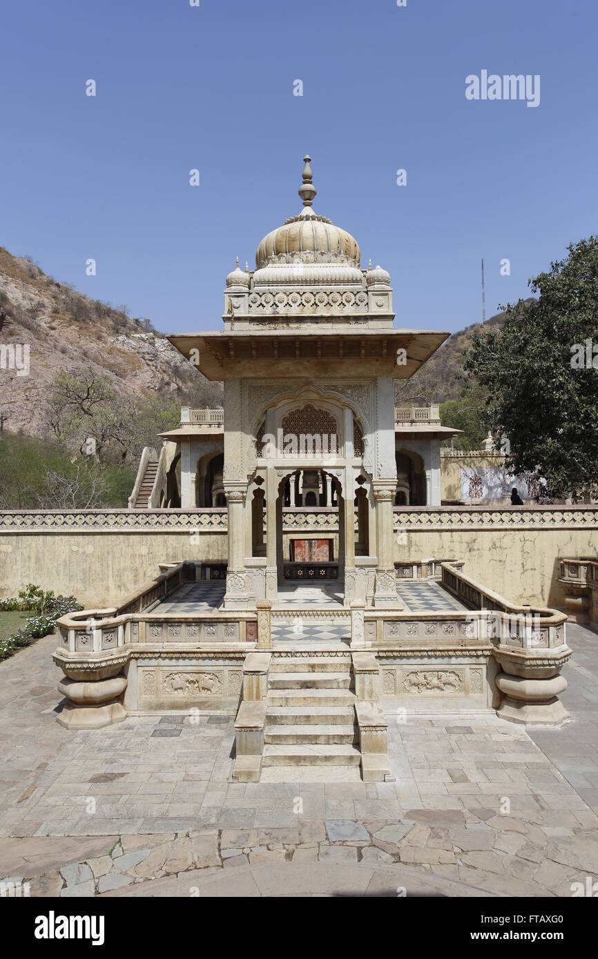 Ki Gaitore Chhatriyan, Jaipur, Rajasthan, India. Il cenotafio di Maharaja di Jaipur Foto Stock