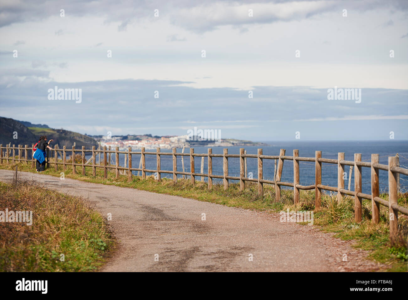 Il percorso a piedi di Onton a Muskiz al confine di Cantabria e Paesi Baschi Foto Stock