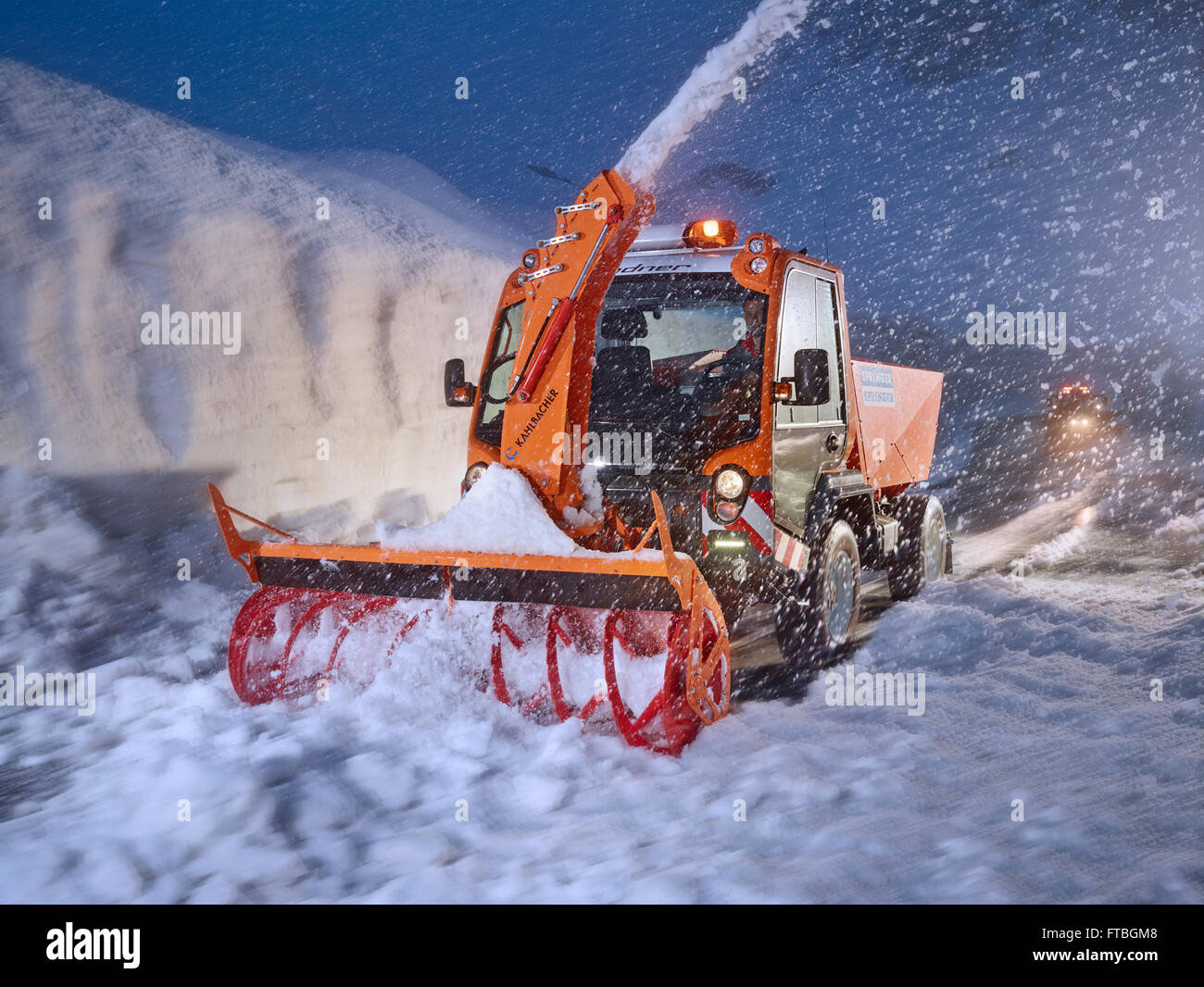 Spartineve la rimozione di neve, manutenzione invernale, Hochgurgl, Ötztal, Tirolo, Austria Foto Stock