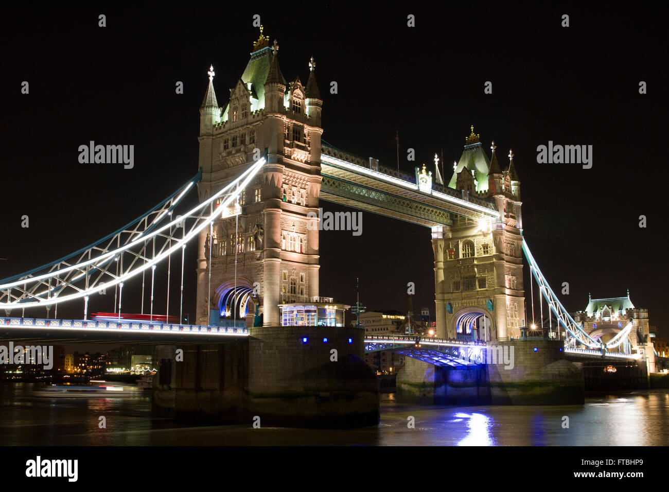 Il Tower Bridge di Londra, Inghilterra. Foto Stock