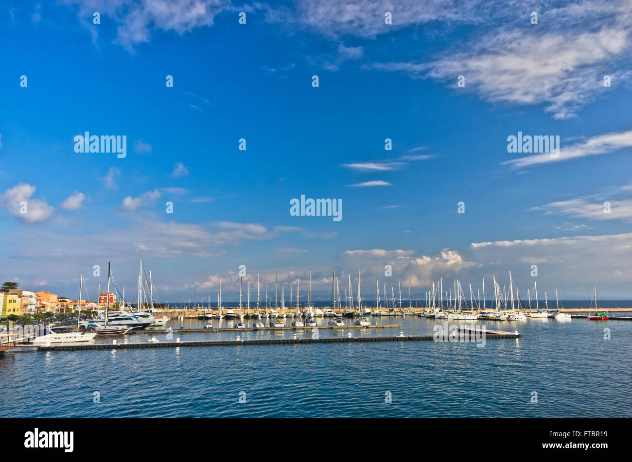 Marina a Carloforte Harbour, l'isola di San Pietro, Sardegna Foto Stock