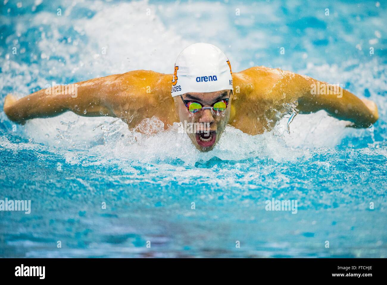 Auburn nuotatore Arthur Mendes durante gli uomini del NCAA Nuoto e Immersioni Subacquee campionato sabato 26 marzo, 2016 presso la Georgia Tech Campus Recreation Centre in Atlanta, GA. Giacobbe Kupferman/CSM Foto Stock