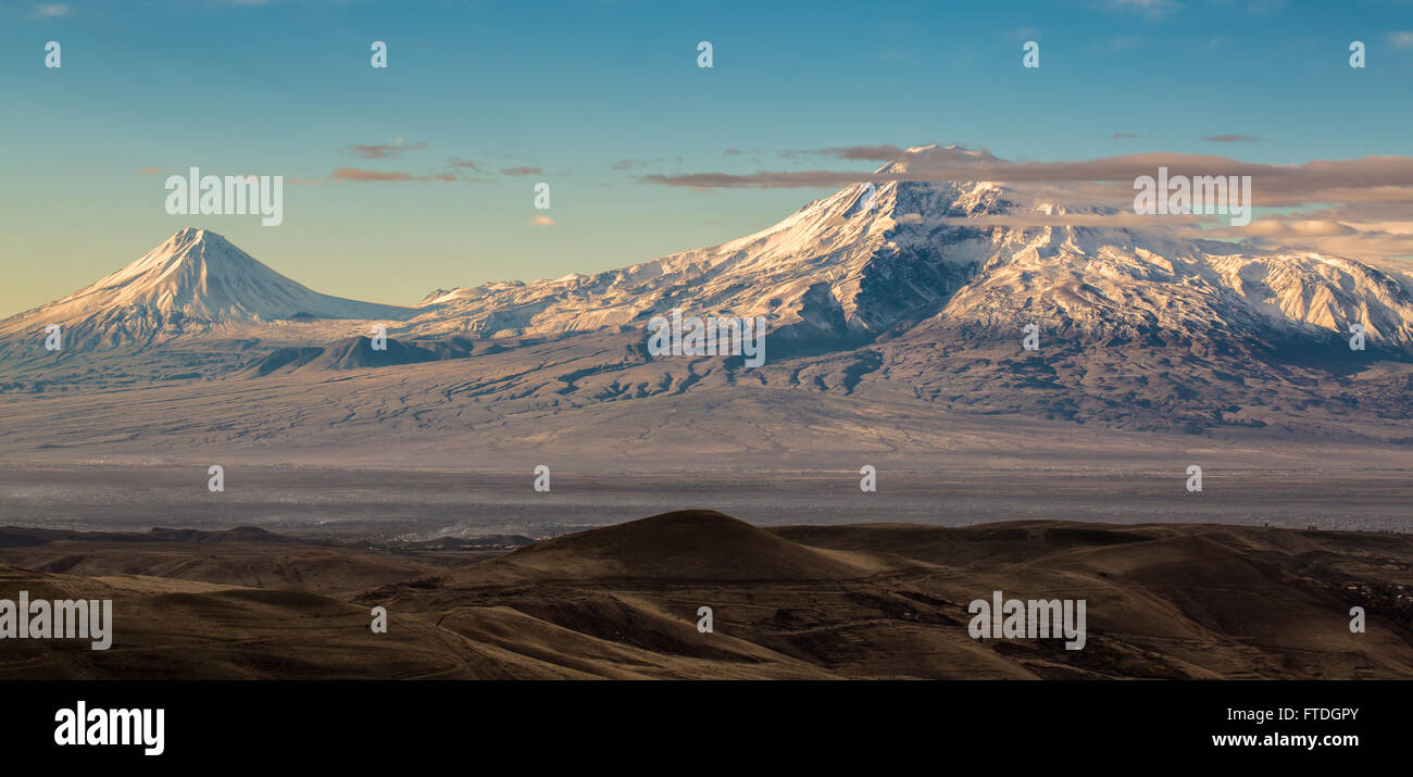 Il monte Ararat in Armenia. Alba sul Monte Ararat in Armenia Foto Stock