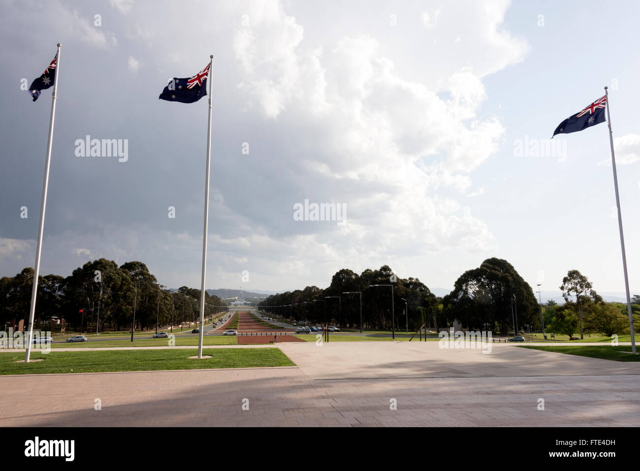 Flag di Anzac presso l'Australian War Memorial di fronte Anzac Avenue a Canberra, Australia. ANZAC è l'acronimo per l'Australia Foto Stock