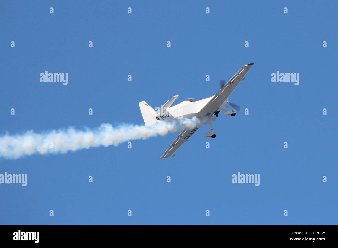 G-IITC, un privato Mudry CAP-232 velivolo acrobatico, visualizzando su Ayr durante l'Airshow scozzese nel 2014. Foto Stock