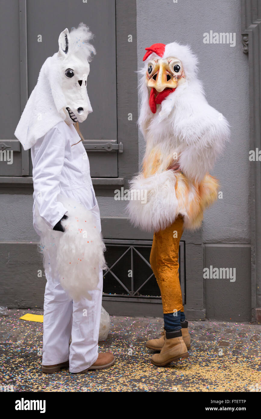 Moda Maschera Di Pollo Giallo Pelliccia Animale Pasqua Costume Maschera  Abbigliamento e accessori per carnevale e teatro WC6123939