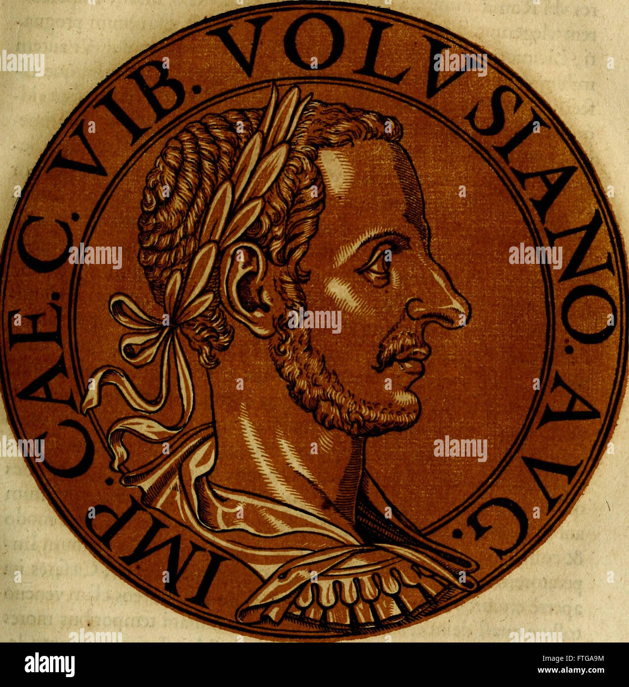 Questo lavoro del 1645 contiene illustrazioni dettagliate e narrazioni storiche degli imperatori romani, derivate da antiche monete, che offrono approfondimenti sul loro aspetto e sui loro regni. Foto Stock