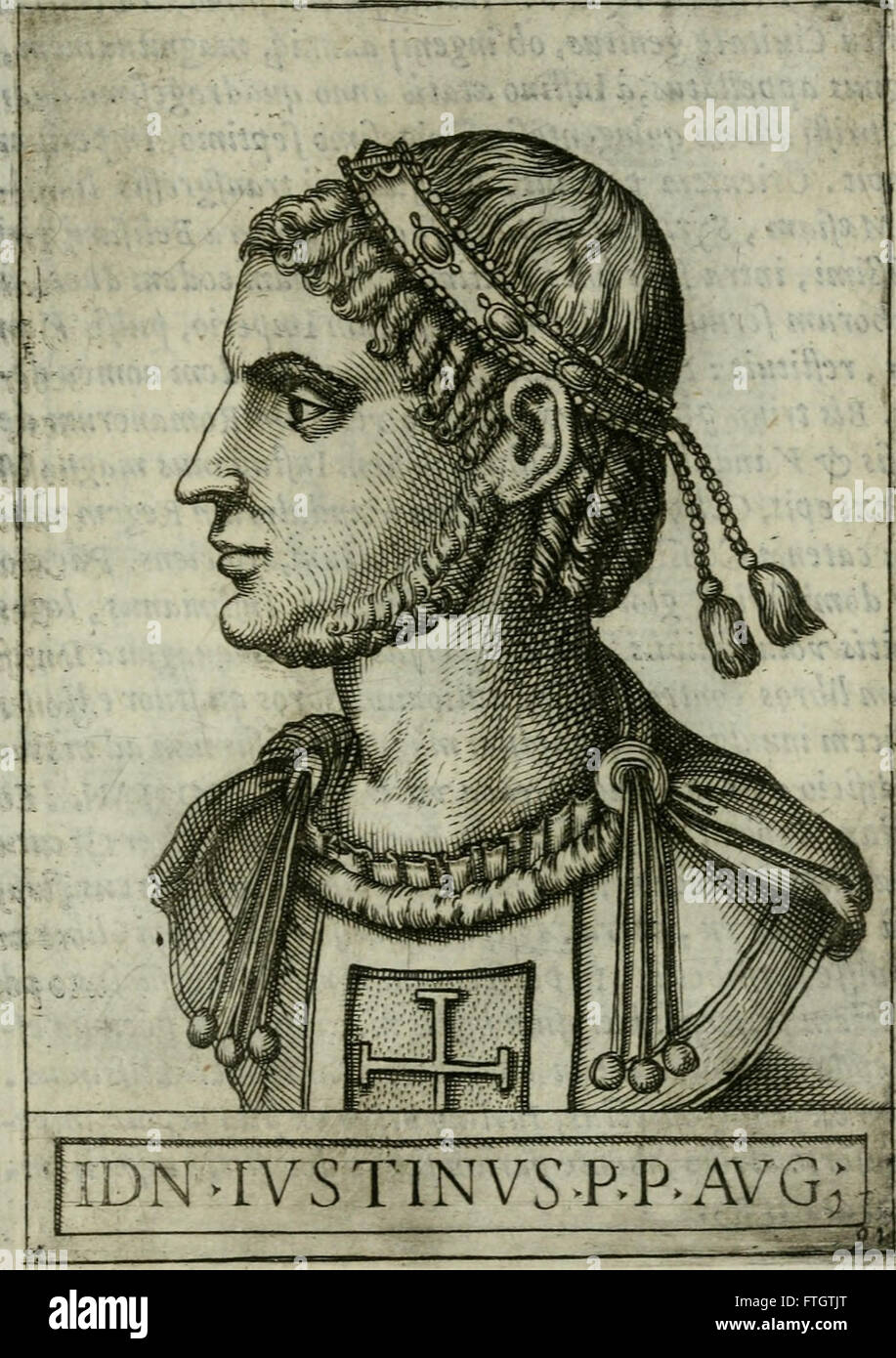 *Romanorum imperatorum effigies* (1583) di Thomas Treter raccoglie ritratti e resoconti storici degli imperatori romani, offrendo una rappresentazione visiva e narrativa dei loro regni, basata su varie fonti antiche. Foto Stock